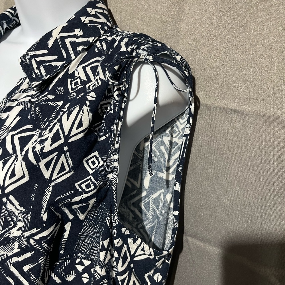 Breckenridge sleeveless blouse Size L EUC ❤️ - Picture 3 of 8